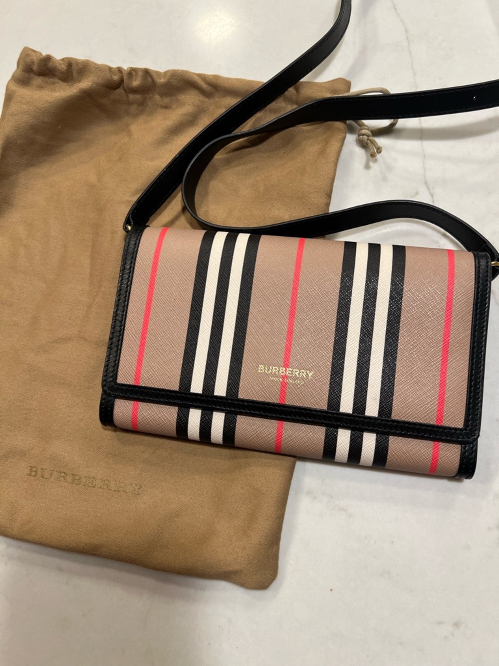 Burberry Hannah Wallet Beige Striped Crossbody Bag with Black Trim & Red Accents - Picture 3 of 11